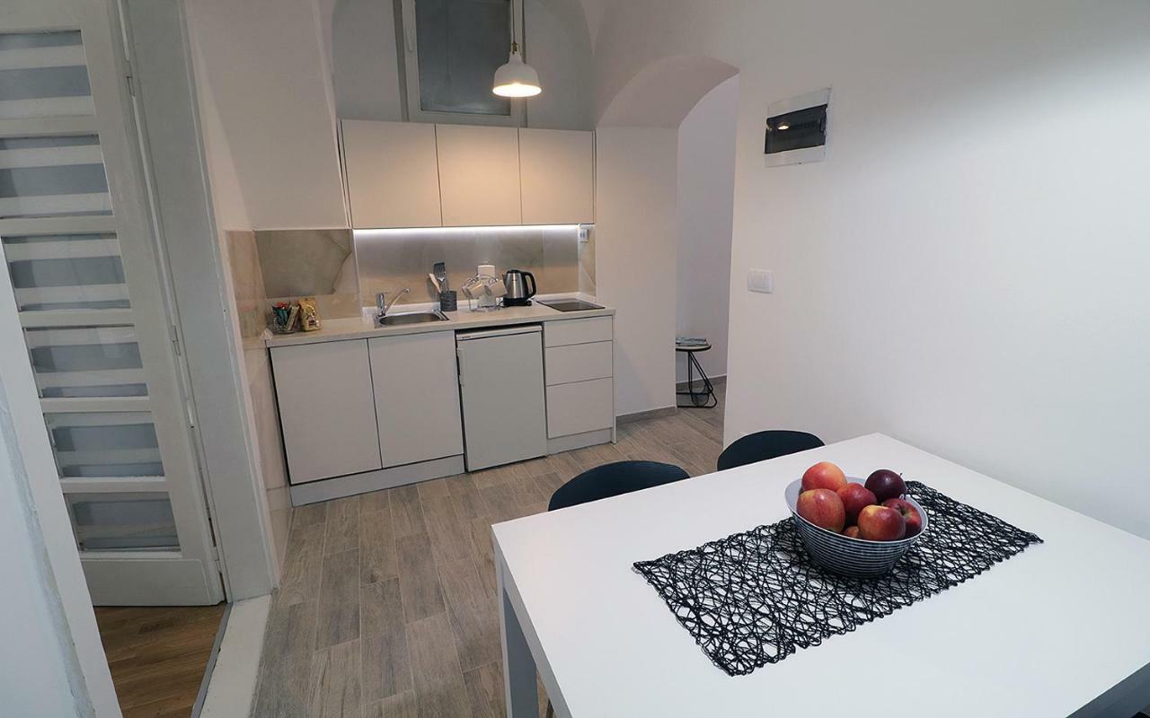 Apartman Tina Нови Сад Екстериор снимка