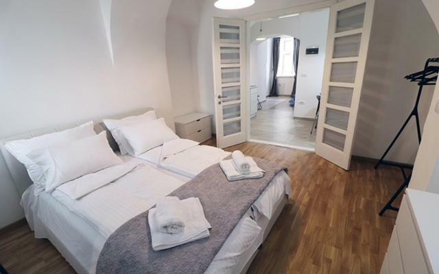 Apartman Tina Нови Сад Екстериор снимка